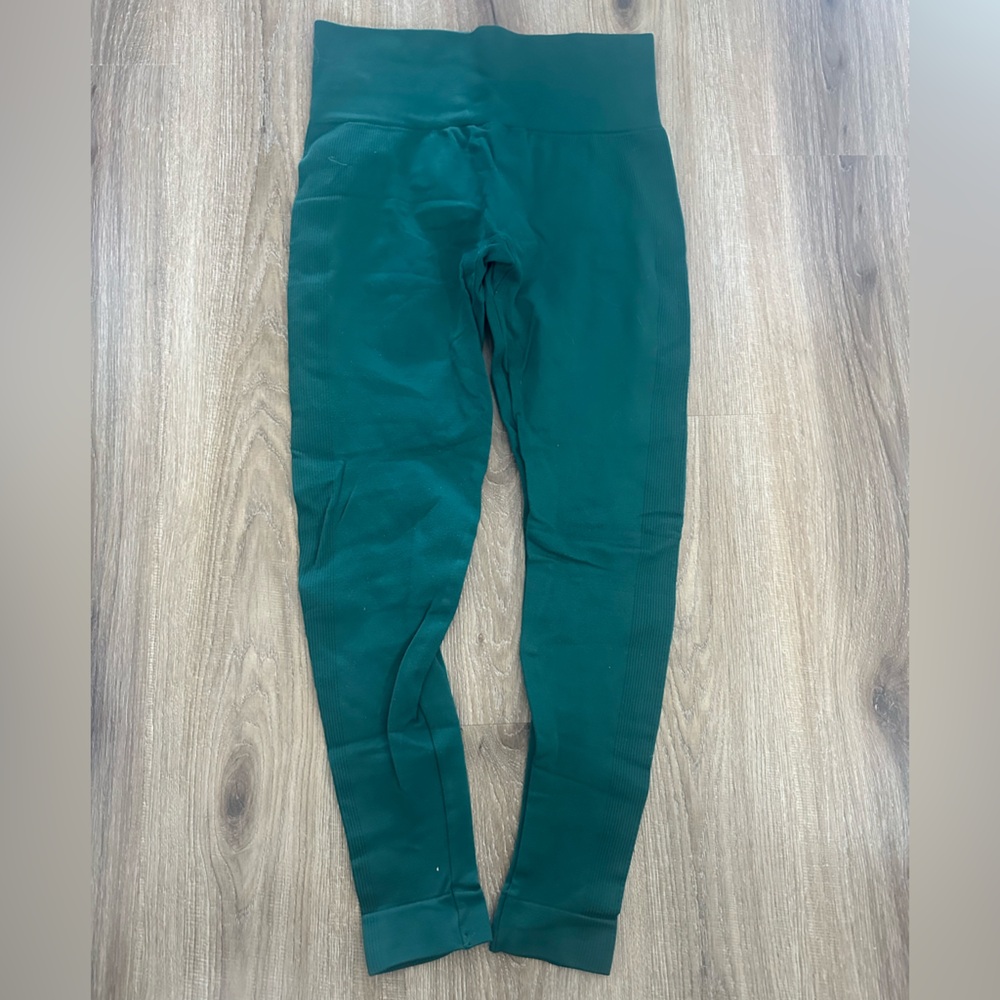 Green High-Waisted Leggings